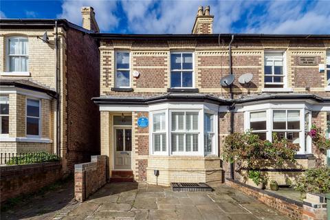 3 bedroom end of terrace house for sale, Ashfield Road, Altrincham, WA15