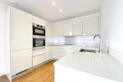 2 bedroom penthouse to rent, Arthur Court, Stanmore HA7