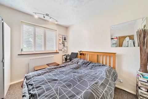 3 bedroom house for sale, Somertrees Avenue, London