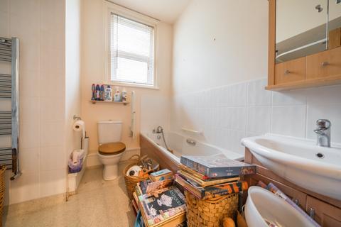 35a Abbey Park Road, Grimsby, DN32 0HS