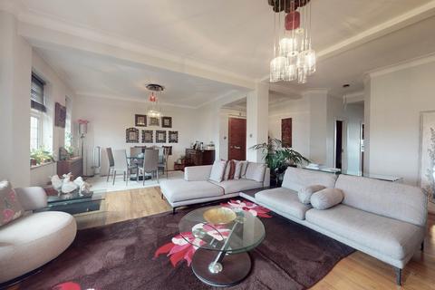 3 bedroom apartment for sale, Wellington Court, St John's Wood, London, NW8