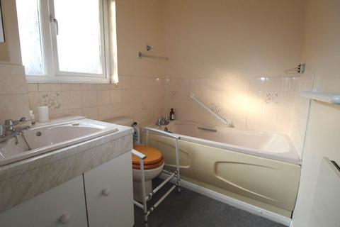 1 bedroom flat for sale, Magnolia Court, Uxbridge UB10