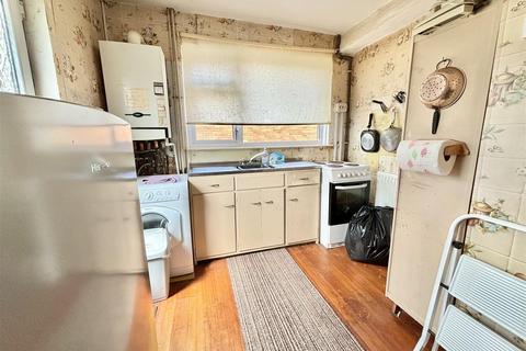 7 Broadmead, Killay, Swansea, SA2 7EE