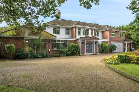 5 bedroom detached house for sale, The Ridgeway, Hertfordshire EN6