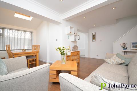 68 Alpine Rise, Coventry, CV3 6NR