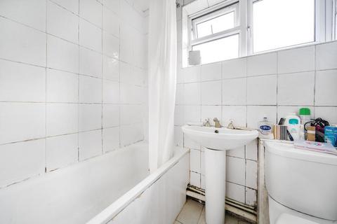 2 bedroom flat for sale, Basingstoke,  Hampshire,  RG21