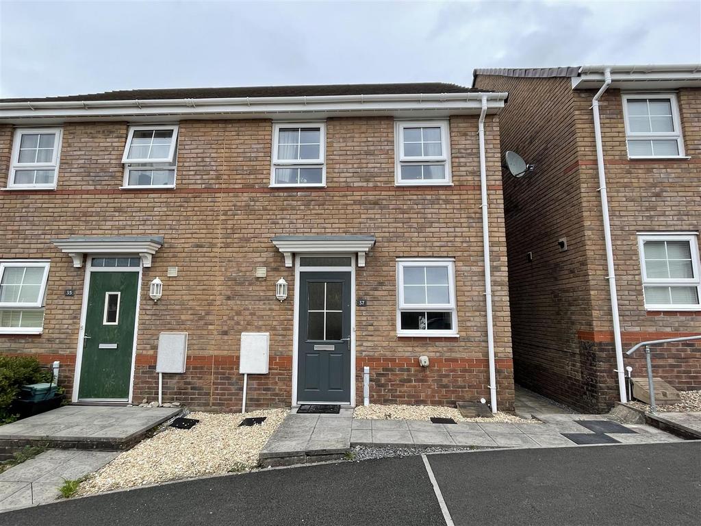 Bryn Uchaf, Bryn, Llanelli 2 bed terraced house for sale £179,950