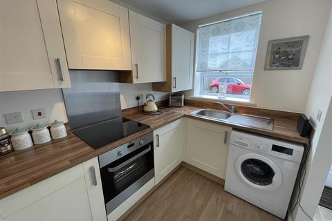 37 Bryn Uchaf, Bryn, Llanelli, SA14 9UJ