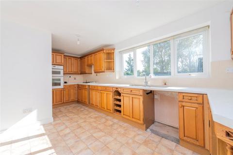 16 Highgrove Meadows, Priorslee, Telford, TF2 9RJ
