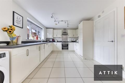 4 bedroom detached house for sale, Speckled Wood Close, Attleborough