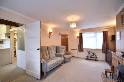 10 Bletchingdon Road, Kirtlington, Kidlington, OX5 3HG