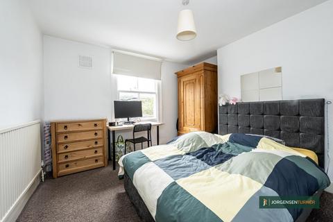 2 bedroom flat for sale, Saltram Crescent, London, W9