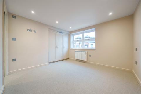 Flat 1, Convenience House, 224a High Street, Barnet, EN5 5SZ