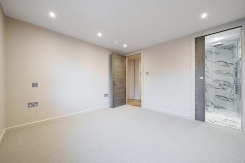 Flat 1, Convenience House, 224a High Street, Barnet, EN5 5SZ