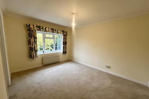 2 bedroom terraced house to rent, Canal Walk, Hungerford