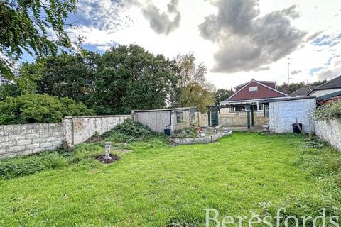 89 Hacton Drive, Hornchurch, RM12 6DL