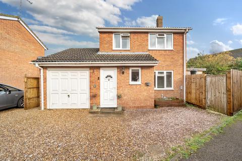 4 bedroom detached house for sale, Deerfield Close, Buckingham MK18