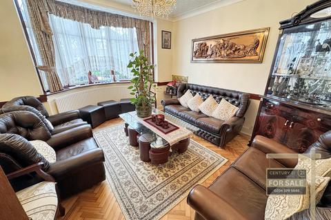 6 bedroom semi-detached house for sale, Blossom Waye, HOUNSLOW TW5