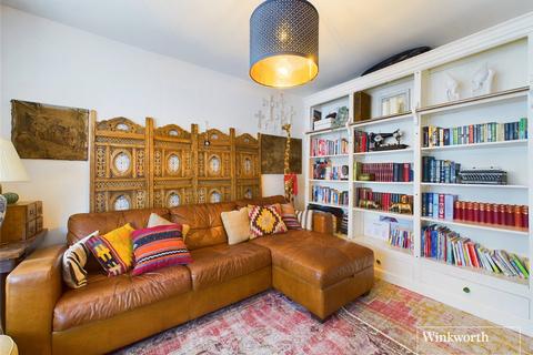 3 bedroom end of terrace house for sale, Queensbury Road, London NW9