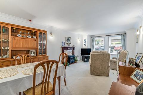 2 bedroom retirement property for sale, Cunliffe Road, Ilkley, West Yorkshire, LS29