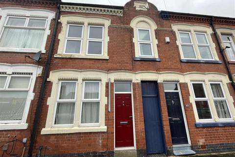 2 bedroom terraced house for sale, Latimer Street, Leicester