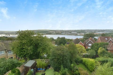 120a Borstal Road, Rochester, ME1 3BD
