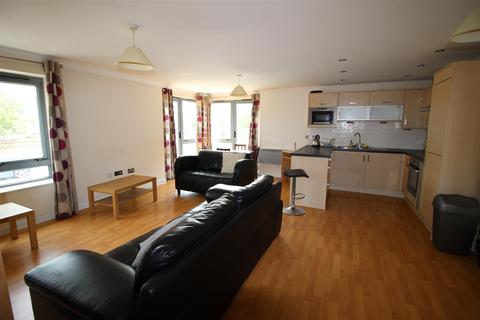 2 bedroom apartment to rent, Quayside Drive, Colchester CO2