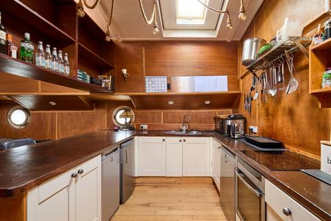 4 bedroom houseboat for sale, Lots Ait, Brentford, TW8