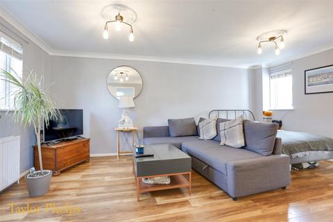 Studio for sale, Albany Mews, Ware SG12