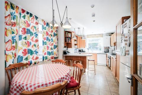 65 Albert Road, Walthamstow, London, E17 7PT