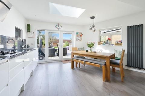 70 Pams Way, Epsom, KT19 0HX