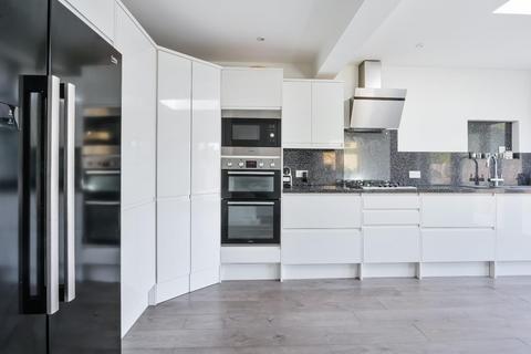 70 Pams Way, Epsom, KT19 0HX