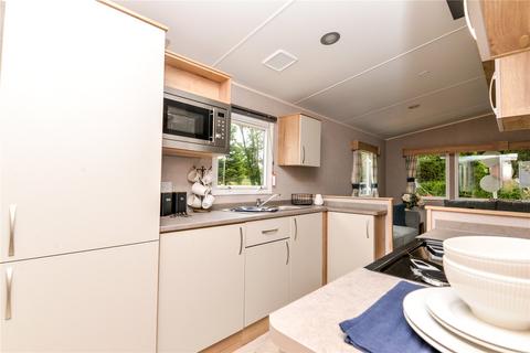 3 bedroom park home for sale, Show Ground 2, Hoburne Bashley Holiday Park, New Milton, Hampshire, BH25