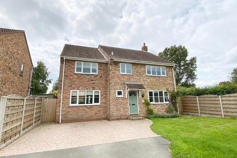 5 bedroom detached house to rent, Main Street, Skirpenbeck