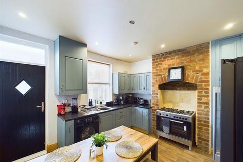 3 bedroom terraced house for sale, Hunter Hill Road, Hunters Bar, Sheffield