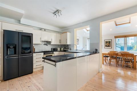 1 Bronson Road, London, SW20 8DZ