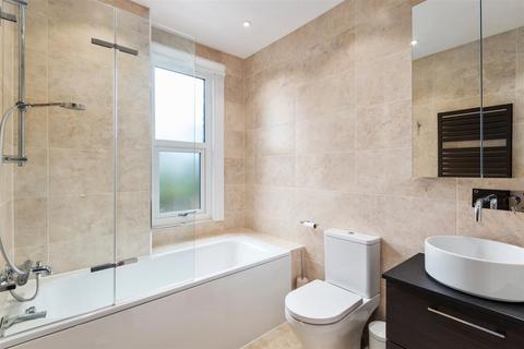 1 Bronson Road, London, SW20 8DZ