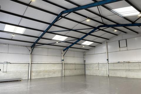 Industrial unit to rent, Patch Park Farm, Ongar Road, Abridge