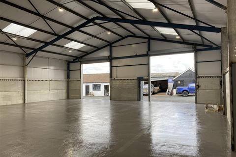 Industrial unit to rent, Patch Park Farm, Ongar Road, Abridge