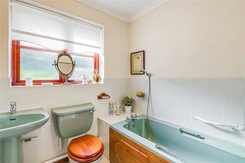 2 Garden Close, Woolmer Green, Knebworth, SG3 6JF