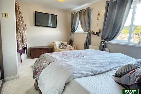 1 Barnaby Square, Wolverhampton, WV10 8UG