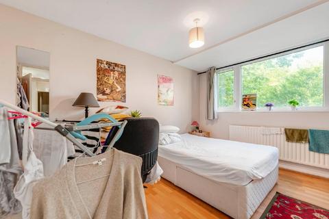 3 bedroom flat for sale, Finborough Road, Chelsea