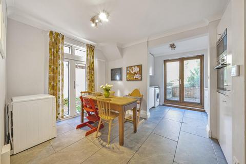 2 bedroom maisonette for sale, Casewick Road, West Norwood