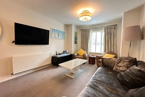 2 bedroom flat for sale, Headley Road, Grayshott, Hindhead, Hampshire