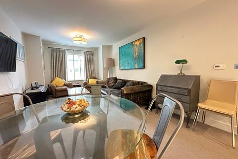 2 bedroom flat for sale, Headley Road, Grayshott, Hindhead, Hampshire