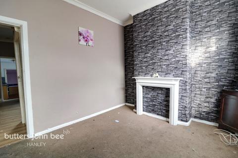 3 bedroom end of terrace house for sale, Caulton Street, Stoke-On-Trent ST6 4ER