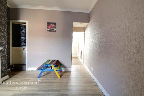 3 bedroom end of terrace house for sale, Caulton Street, Stoke-On-Trent ST6 4ER