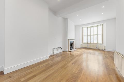 4 bedroom terraced house for sale, Bennerley Road, London, SW11