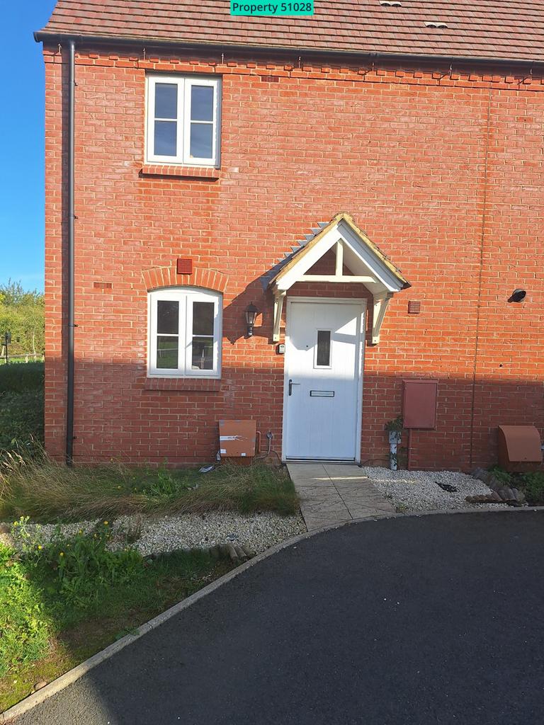 Blenheim, Old Stratford, Milton... 1 bed end of terrace house to rent