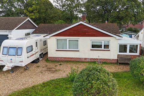 3 bedroom bungalow for sale, Dales Close, Wimborne, BH21